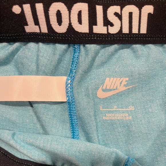 Nike leggings - Picture 3 of 3